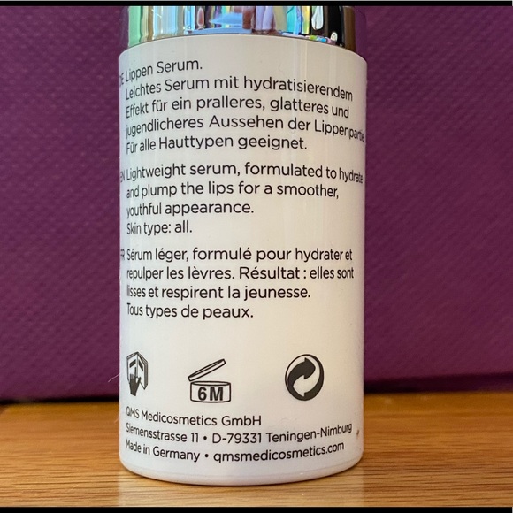 Lip Line Corrector Serum QMS Medicosmetics - Picture 4 of 4